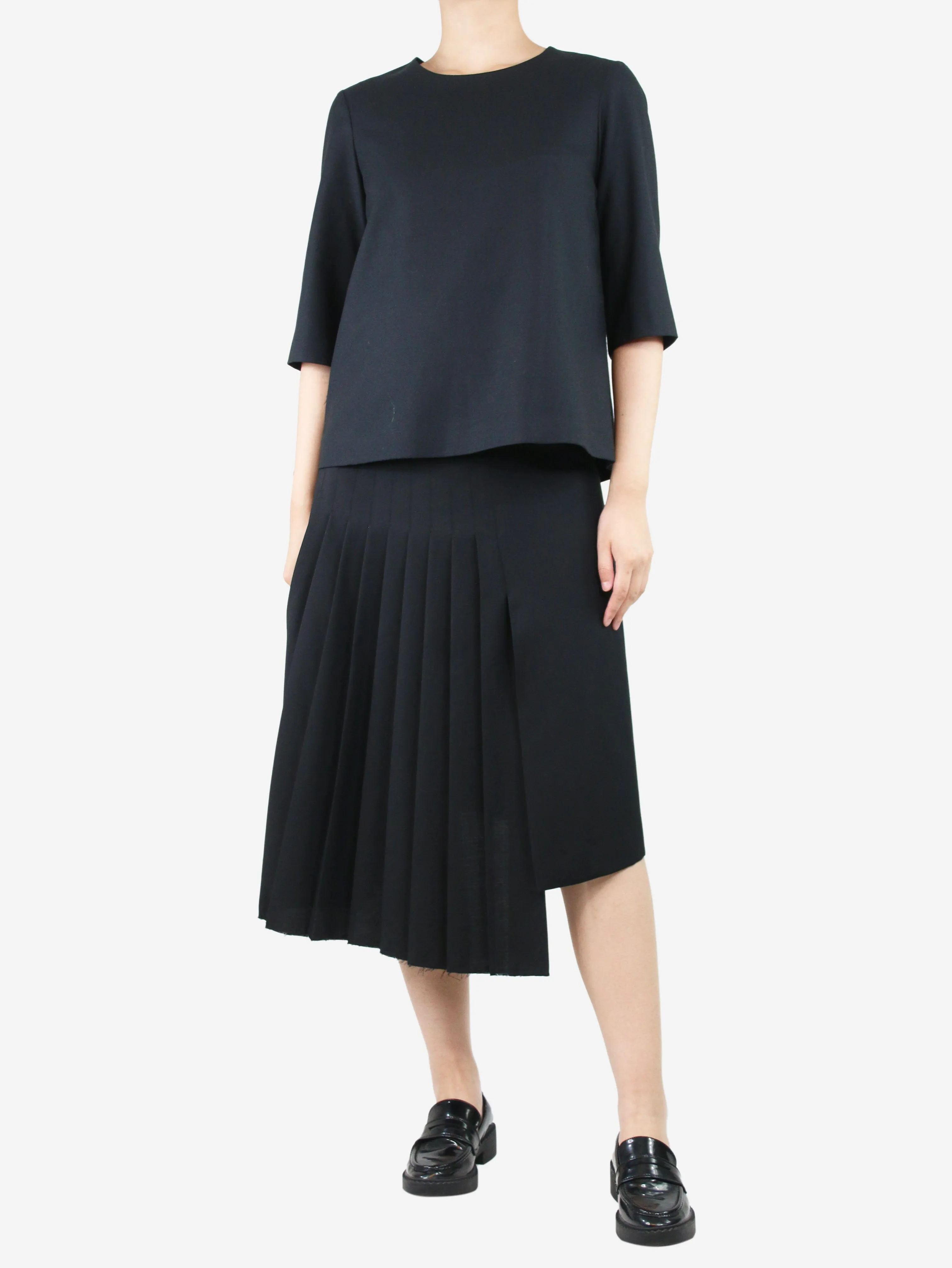 Black asymmetric pleated midi skirt - size M