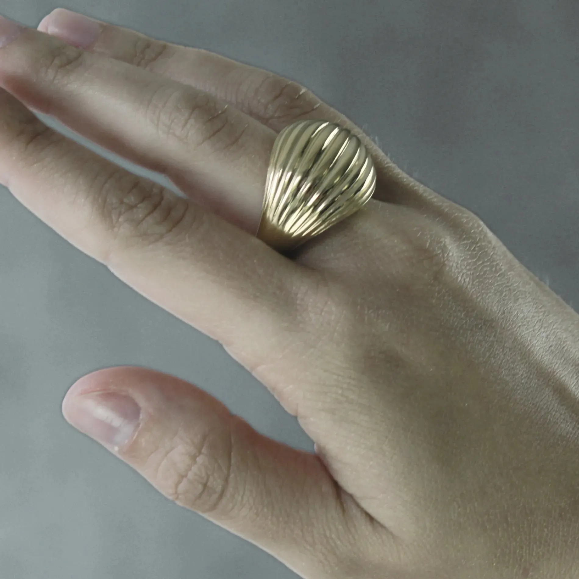 Courage Waterproof Ripple Paisley Ring Silver Plating