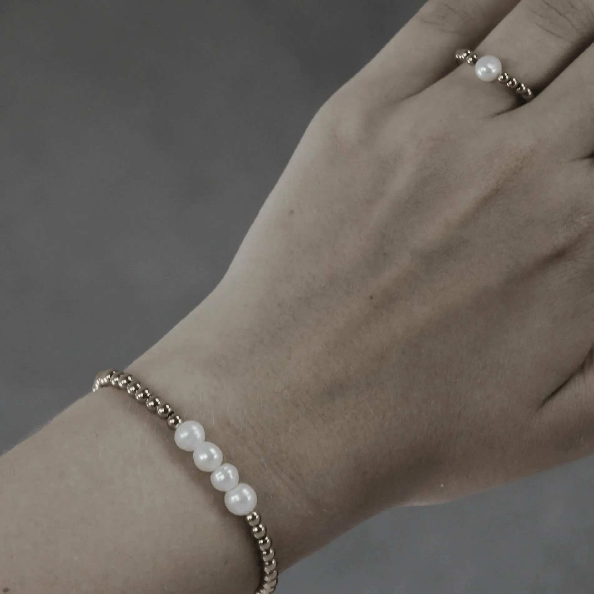 Joy Waterproof Elastic Pearl & Ball Bracelet 18K Gold Plating
