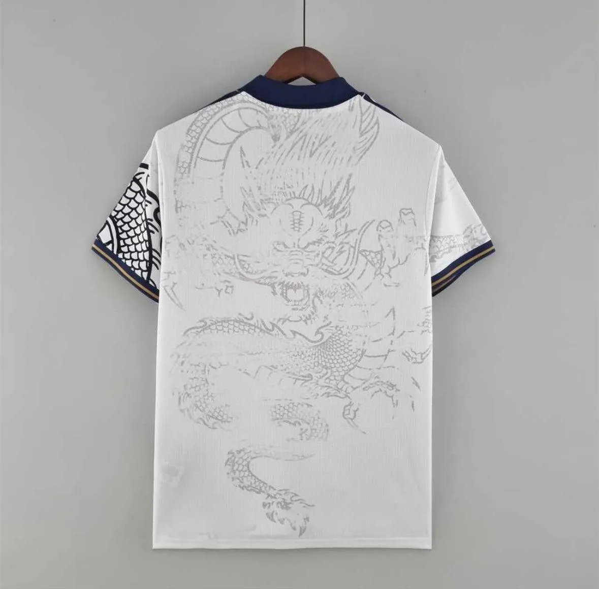 Real Madrid "Dragon Blanco" Jersey Kit
